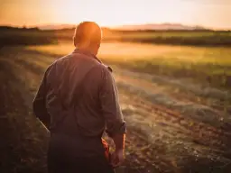Dziecko rolnika: Czy to już rolnik? Zasady KRUS i status domownika