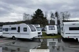 Jak uruchomić lodówkę w przyczepie na 230V? Pełny poradnik!