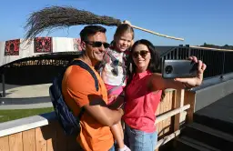 Nowa Słupia: Atrakcje, Święty Krzyż i legendy. Odkryj sekrety!