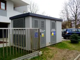 Stacja transformatorowa: budynek czy budowla? Kluczowe różnice i konsekwencje