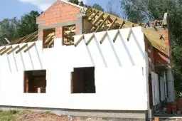 Ile styropianu pod wylewkę? Sprawdź, aby uniknąć błędów w izolacji