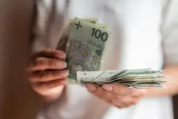 Zwrot nadpłaty z Enei - jakie kroki podjąć i jakie dokumenty są potrzebne