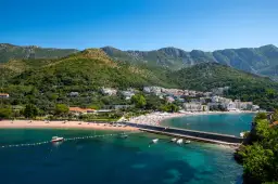 Nocleg do Czarnogóry: Gdzie spać i jak zaplanować postój?