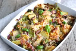 Proste i pyszne przepisy na zapiekankę z kalafiorem Jamie Oliver