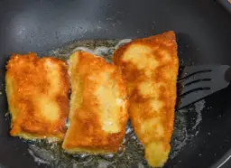 Nigdy więcej suchej ryby! Idealny czas smażenia na patelni