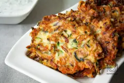 Co do placków z cukinii? Sprawdzone przepisy i pyszne warianty