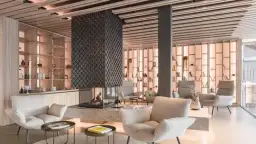 Ile kosztuje montaż kominka? Poznaj ukryte koszty i oszczędności.