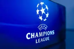 Logo Ligi Mistrzów UEFA. Gdzie oglądać mecze Barcelony w Champions League?
