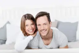 Jaka twardość materaca dla dwóch osób? Sprawdź co wybrać, by nie żałować