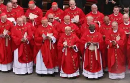 Obecni kardynałowie w Polsce: ich wpływ i znaczenie w Kościele