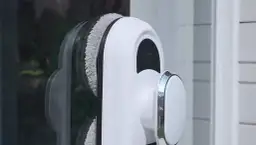 Robot do mycia okien: Jaki płyn? Uniknij awarii i smug!