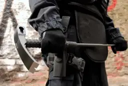 Pałka teleskopowa: Legalna? Kiedy tak, a kiedy NIE w Polsce