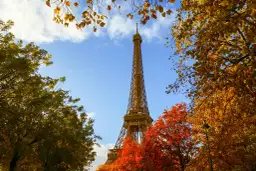 Dlaczego Paryż jest taki mały? Odkryj tajemnice jego powierzchni