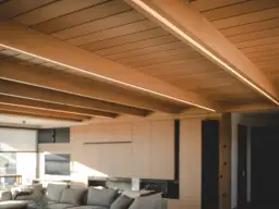 Jak zamontować deski na suficie? Poradnik krok po kroku