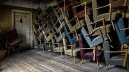 Gdzie wyrzucić stare meble: 5 najprostszych sposobów na pozbycie się mebli