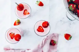 Koktajl truskawkowy: Prosty przepis, wariacje i sekrety idealnego smaku