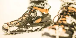 Jakie raczki w góry wybrać, aby uniknąć niebezpieczeństw zimowych?