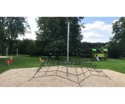 Jaka lina na plac zabaw? Wybierz bezpieczne i trwałe rozwiązania