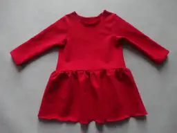 Jak uszyć sukienkę dla dziecka? Prostsze, niż myślisz! Poradnik.