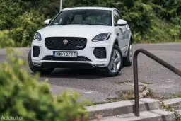 Jaguar E-Pace: Brytyjski styl vs. koszty. Czy to SUV dla Ciebie?
