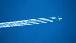 Dlaczego państwo kupiło lotnisko w Radomiu? Powody, korzyści i kontrowersje