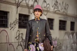 Czarne spodnie: Jak dobrać bluzkę? Kolory, wzory, trendy na 2026!