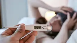 Jak wywołać gorączkę? TOP 6 metod, których lekarze nie polecają