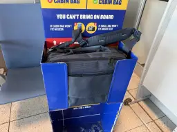 Ryanair: Bagaż podręczny bez stresu? Wymiary i zasady