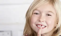 Mleczak się rusza? Bezpieczne metody usuwania w domu i alarmy!