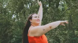 Jak zostać modelką XXL w Polsce? Przewodnik: wymagania, agencje, zarobki