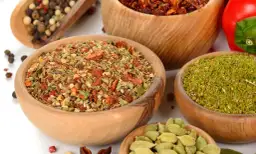 Czy vegeta jest zdrowa? Sprawdź, co kryje się w jej składzie