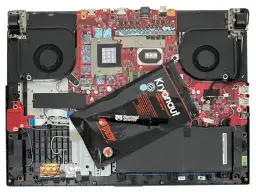 Wymiana pasty w laptopie: Jak często? Zadbaj o wydajność i żywotność!