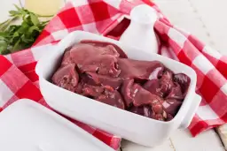 Ile kosztuje wątróbka drobiowa? Ceny w sklepach, które zaskakują