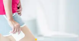 Ile krwi tracisz w okres? Zrozum normę i sygnały alarmowe