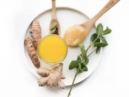 Prosty przepis na napój z kurkumy, który poprawi twoje zdrowie