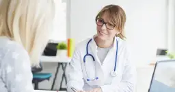 Badania okresowe: Czy przysługuje dzień wolny na badania?