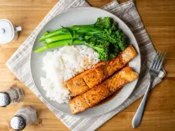 Co na obiad z ryżem? 10 pysznych i szybkich przepisów na dania