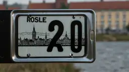 Co kryje się za tablicą rejestracyjną RO? Rozwikłaj ważną zagadkę