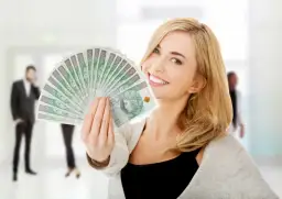 Kiedy przelewają pieniądze za staż? Sprawdź, co wpływa na terminy