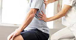 Fizjoterapeuta kto to i jakie ma kwalifikacje w rehabilitacji?