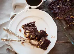 Wegańska czekolada DIY: prosty przepis na idealny smak!