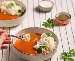 Zupa pomidorowa jak u babci - smak dzieciństwa w Twojej kuchni