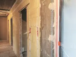 Jaki tynk na suporex? Wybierz mądrze, by ściana oddychała latami!