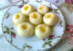 Z czym jeść kluski śląskie na słodko? Odkryj pyszne dodatki