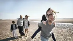 Sennik rodzina męża - interpretacja snu o odwiedzinach krewnych