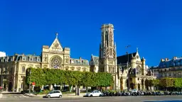 Gdzie nocować w Paryżu? Odkryj najlepsze dzielnice i oferty