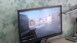 Jak rozciągnąć ekran na cały monitor i uniknąć czarnych pasków