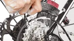 Jak naprawić przerzutki w rowerze i uniknąć kosztownych napraw