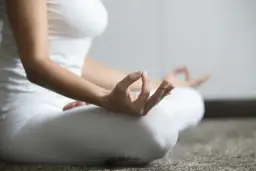 Medytacja: Co to jest? Jak zacząć i zyskać spokój umysłu?