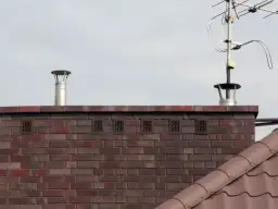 Jak uszczelnić komin w mieszkaniu, aby uniknąć niebezpieczeństw i kosztów